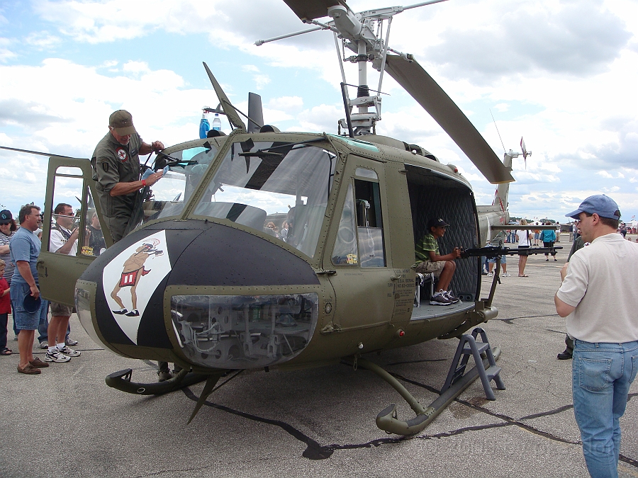 Willow Run Airshow [2009 July 18] 069.JPG - Scenes from the Thunder Over Michigan Air Show at Willow Run Airport
